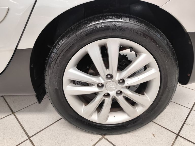 Hyundai ix35 2.0 16V 170cv 2WD/4WD Aut.