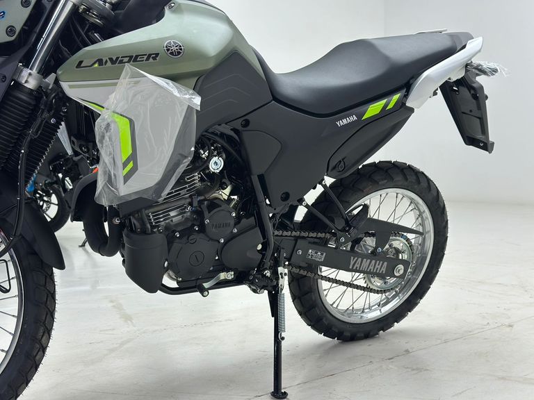 YAMAHA XTZ 250 LANDER CONNECTED
