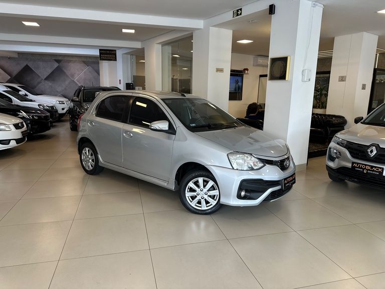Toyota ETIOS XLS 1.5 Flex 5p Aut.
