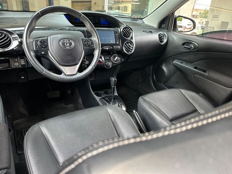 Toyota ETIOS XLS 1.5 Flex 5p Aut.