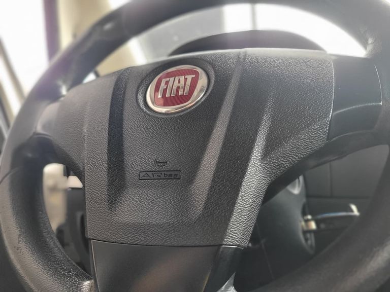 Fiat Idea ESSENCE 1.6 Flex 16V 5p