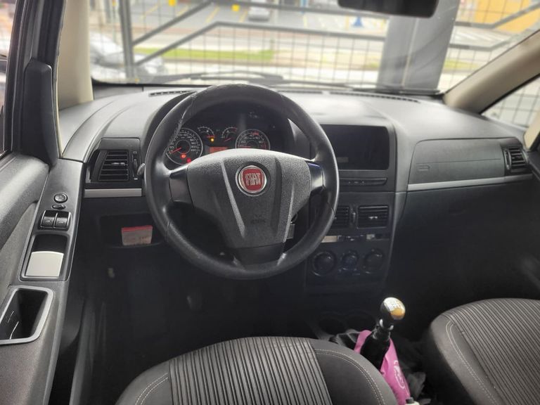 Fiat Idea ESSENCE 1.6 Flex 16V 5p