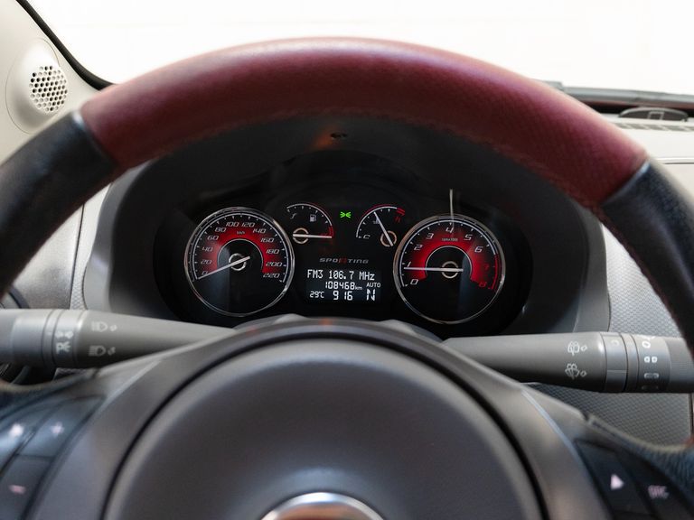 Fiat Palio SPORTING Dualogic 1.6 Flex 16V 5p