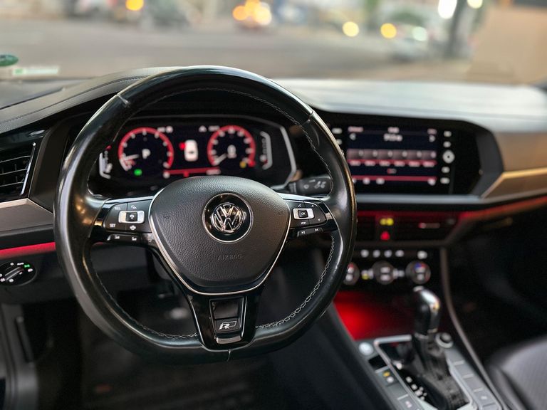 VolksWagen JETTA R-Line 250 TSI 1.4 Flex 16V Aut.