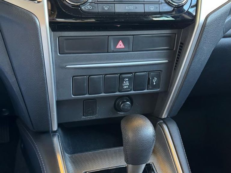 Mitsubishi L200 Triton Sport HPE 2.4 CD Diesel Aut.