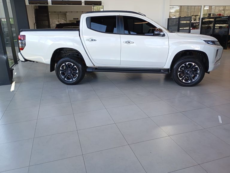 Mitsubishi L200 Triton Sport HPE 2.4 CD Diesel Aut.