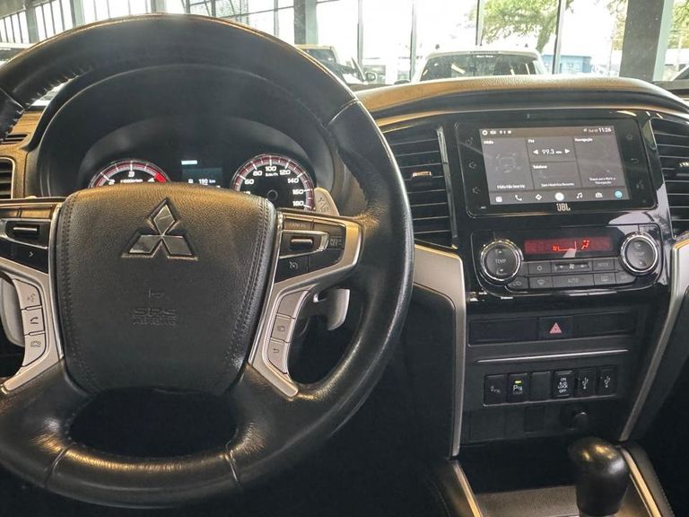 Mitsubishi L200 Triton Sport HPE-S 2.4 CD Dies. Aut