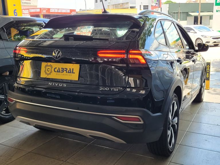 VolksWagen Nivus Highline 1.0 200 TSI Flex Aut.