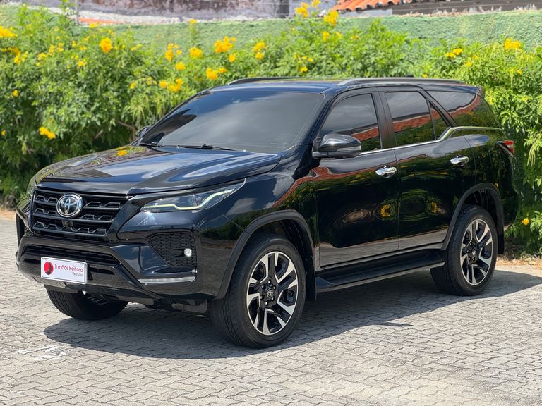 Toyota Hilux SW4 SRX 4x4 2.8 TDI 16V Dies. Aut.