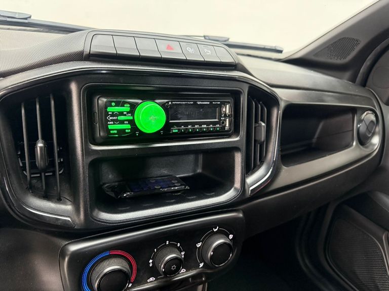 Fiat Strada Freedom 1.3 Flex 8V  CS Plus