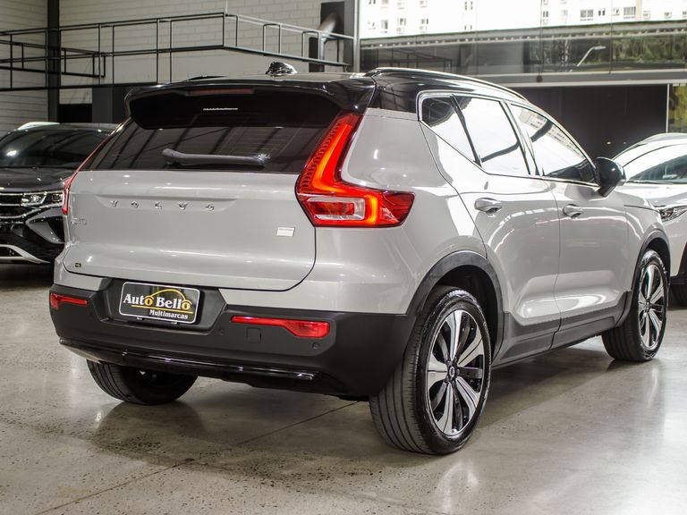 Volvo XC 40 Recharge Plus (Elétrico)