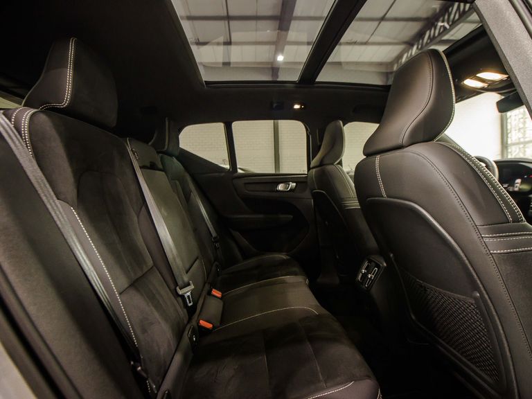 Volvo XC 40 Recharge Plus (Elétrico)