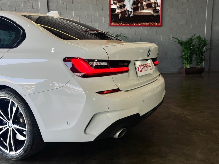 BMW 330e M Sport 2.0 Turbo Aut. (Híbrido)