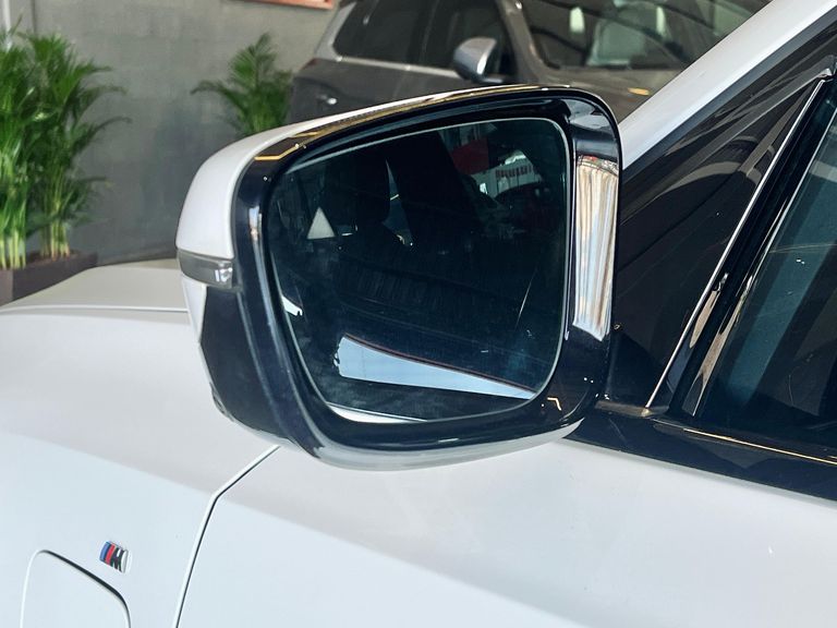 BMW 330e M Sport 2.0 Turbo Aut. (Híbrido)