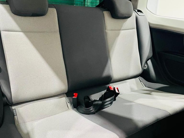 VolksWagen up! take 1.0 T. Flex 12V 3p