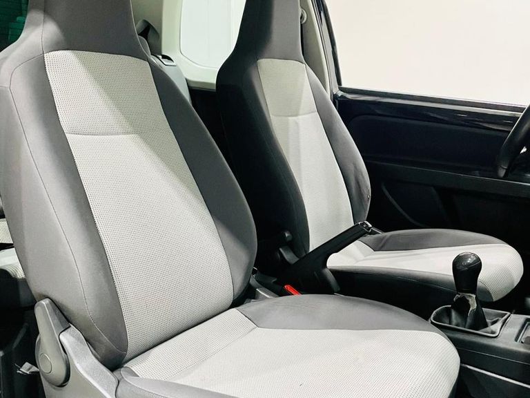 VolksWagen up! take 1.0 T. Flex 12V 3p