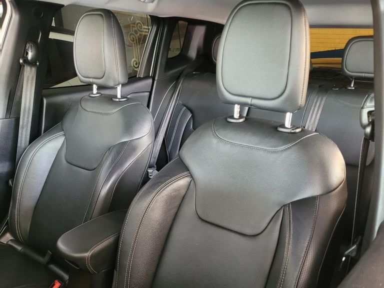 Jeep Renegade Longitude 1.8 4x2 Flex 16V Aut.