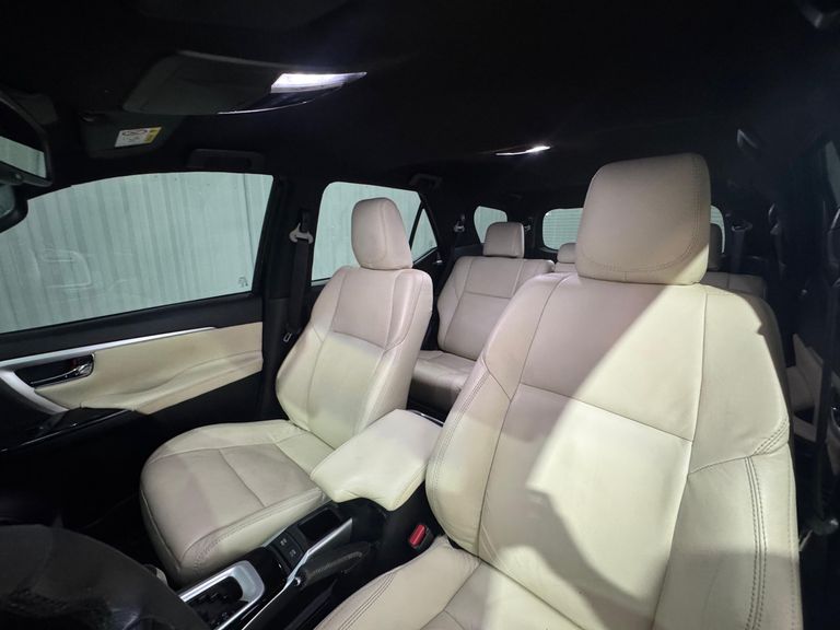 Toyota Hilux SW4 SRX 4x4 4.0 V6 24V Aut.