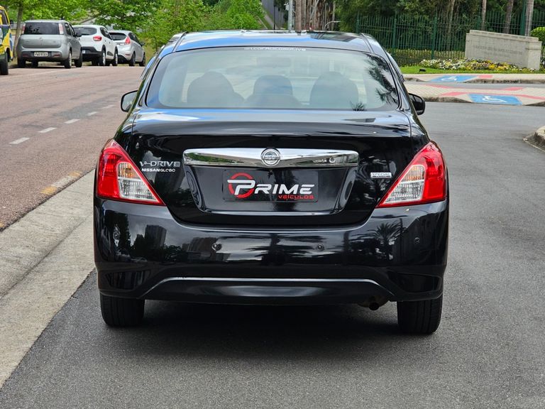 Nissan VERSA V-DRIVE PLUS 1.6 16V Flex Aut.