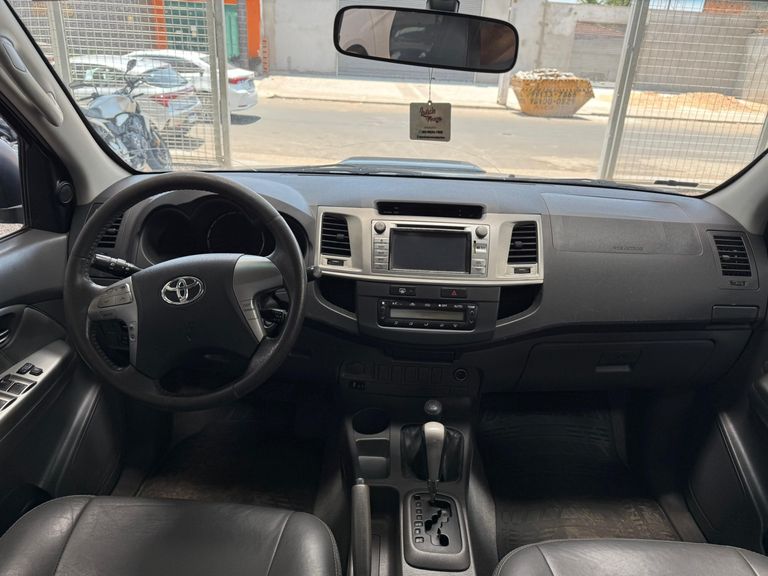 Toyota Hilux CD SRV D4-D 4x4 3.0 TDI Diesel Aut