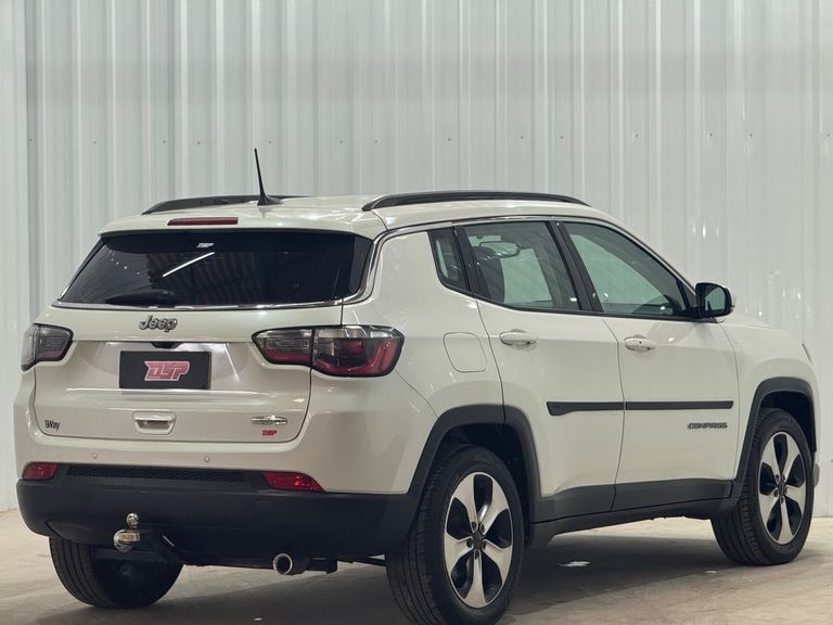 Jeep COMPASS LONGITUDE 2.0 4x2 Flex 16V Aut.