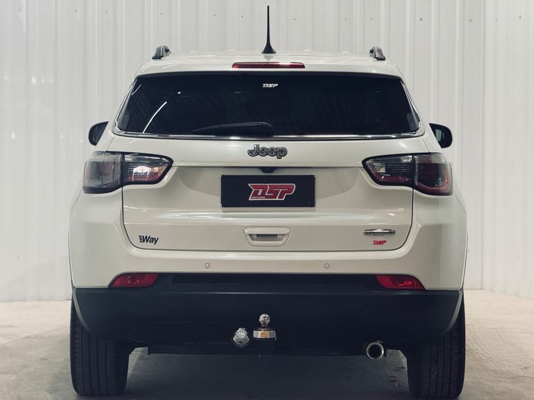 Jeep COMPASS LONGITUDE 2.0 4x2 Flex 16V Aut.