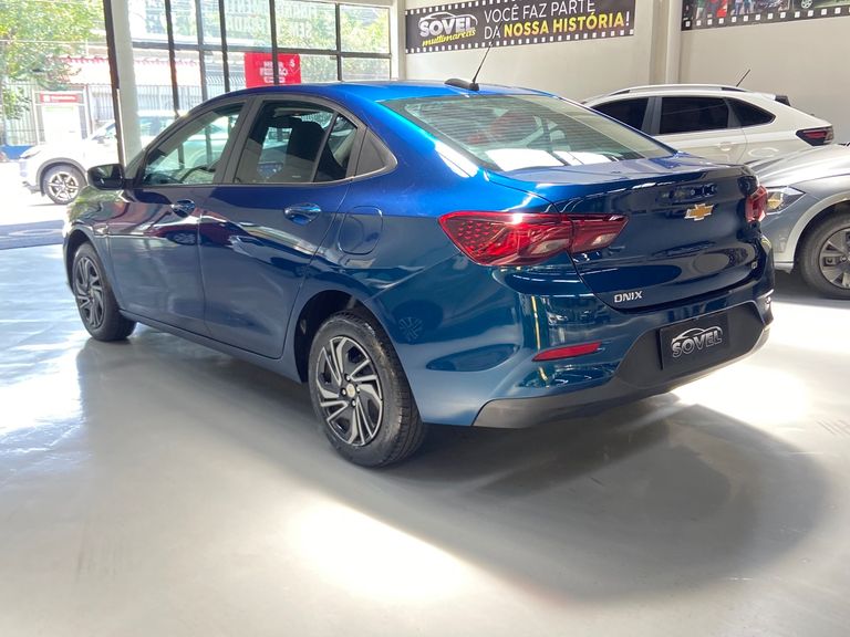 Chevrolet ONIX SEDAN Plus LT 1.0 12V Flex 4p Mec.