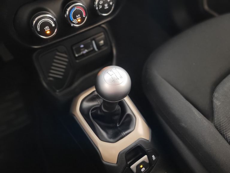 Jeep Renegade Sport 1.8 4x2 Flex 16V Mec.