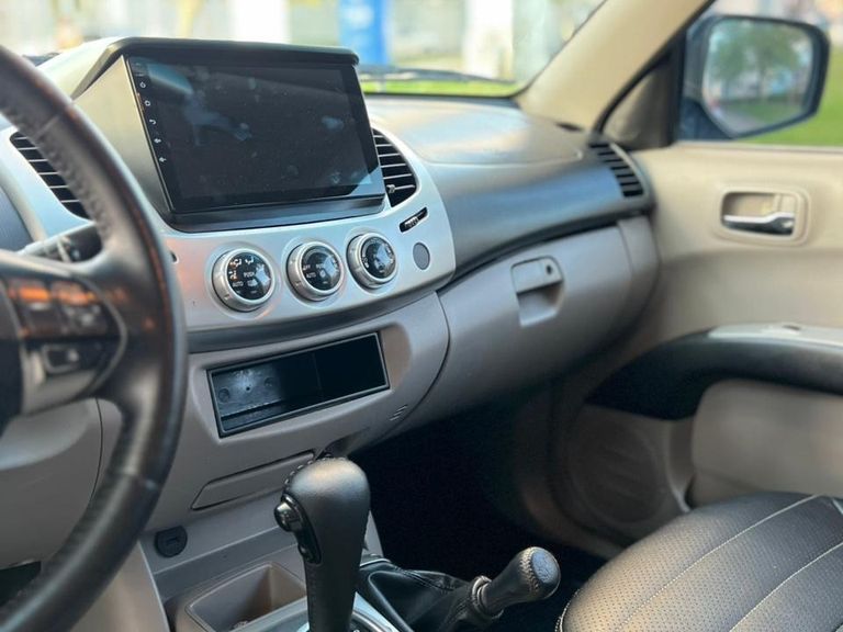 Mitsubishi L200 Triton HPE 3.2 CD TB Int.Diesel Aut