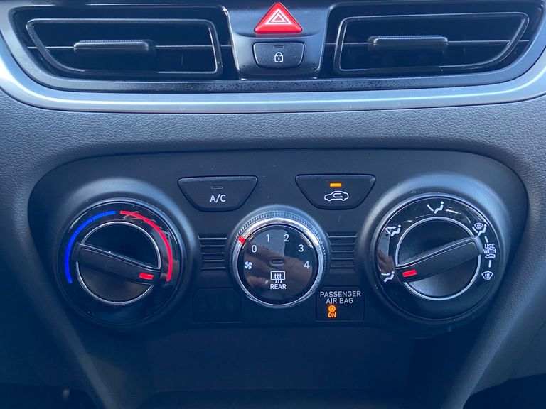 Hyundai HB20S Comfort Plus 1.0 Flex 12V Mec.