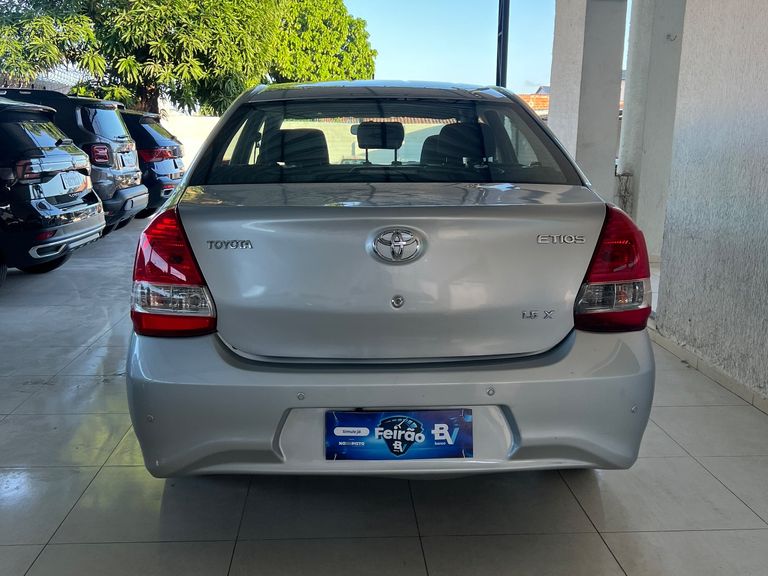 Toyota ETIOS X Sedan 1.5 Flex 16V 4p Aut.
