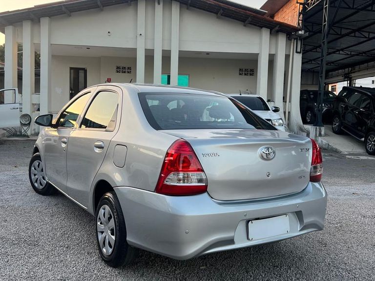 Toyota ETIOS X Sedan 1.5 Flex 16V 4p Aut.