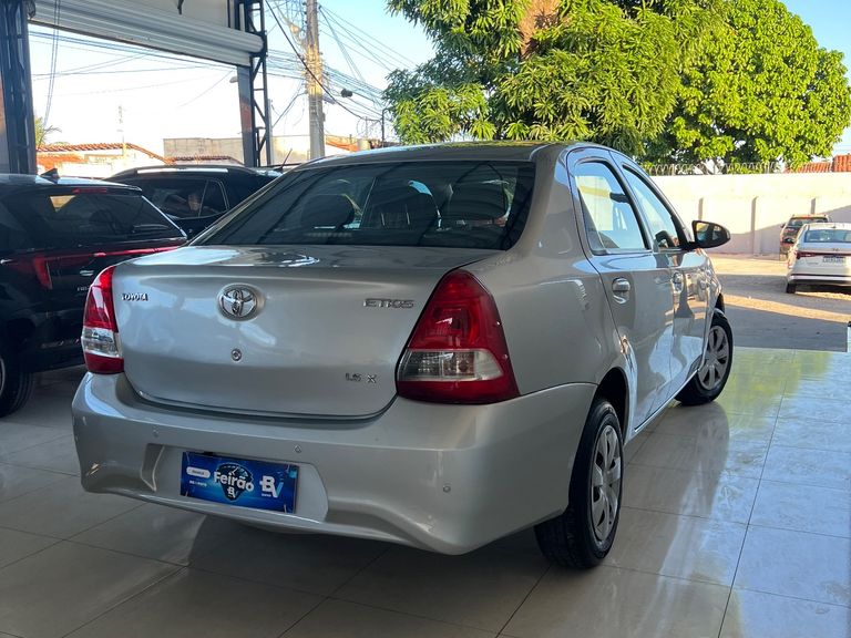 Toyota ETIOS X Sedan 1.5 Flex 16V 4p Aut.