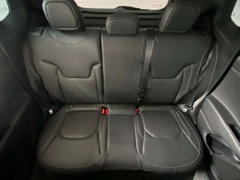 Jeep Renegade Long. T270 1.3 TB 4x2 Flex Aut.