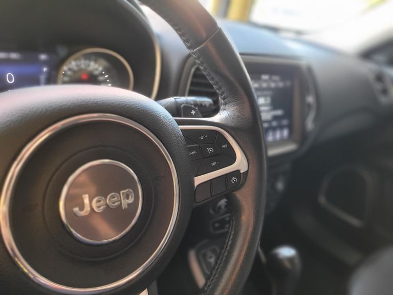 Jeep COMPASS LONGITUDE 2.0 4x2 Flex 16V Aut.