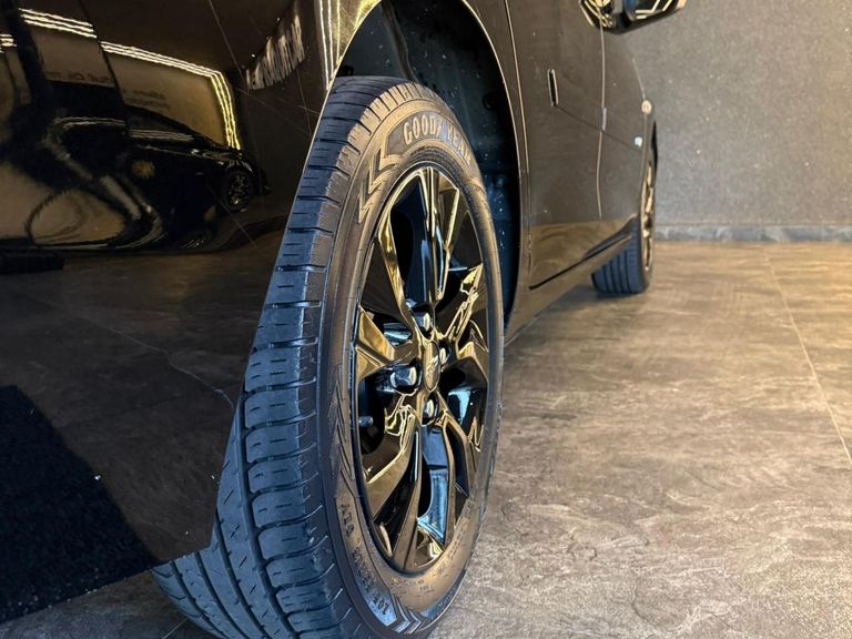 Chevrolet ONIX SD. P. PR. MIDNIGHT 1.0 TB Flex Aut