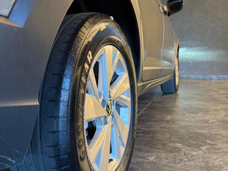 VolksWagen Nivus Comfortline 1.0 200 TSI Flex Aut.