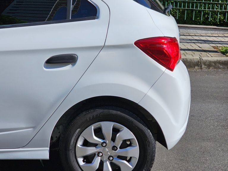 Chevrolet ONIX HATCH Joy 1.0 8V Flex 5p Mec.