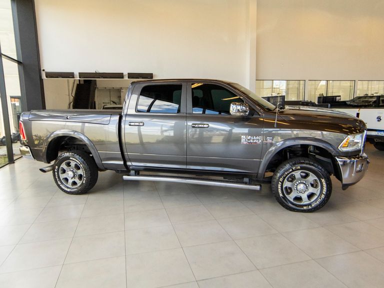 Dodge Ram 2500 LARAMIE 6.7 TDI CD 4x4 Dies