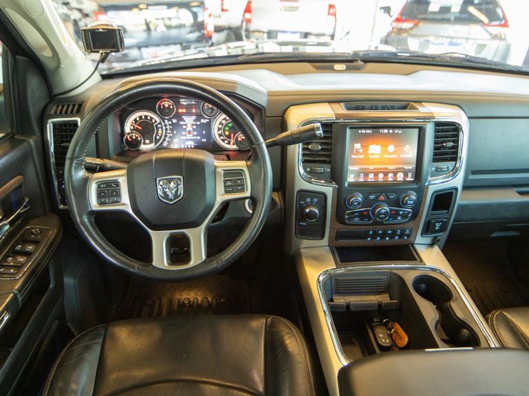 Dodge Ram 2500 LARAMIE 6.7 TDI CD 4x4 Dies