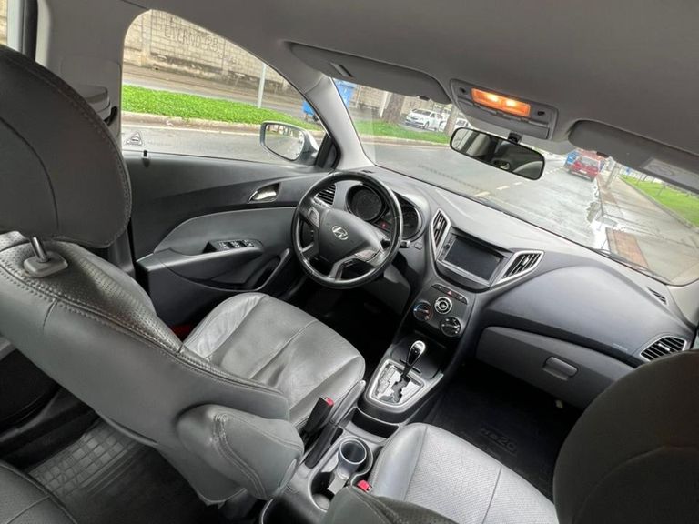 Hyundai HB20S Premium 1.6 Flex 16V Aut. 4p
