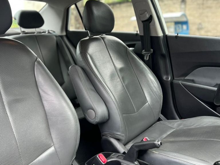 Hyundai HB20S Premium 1.6 Flex 16V Aut. 4p