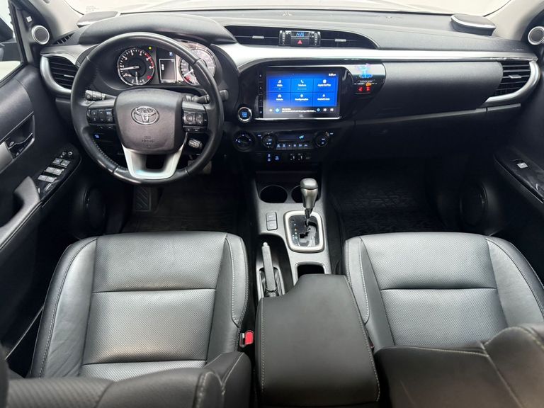 Toyota Hilux CD SRX 4x4 2.8 TDI 16V Diesel Aut.