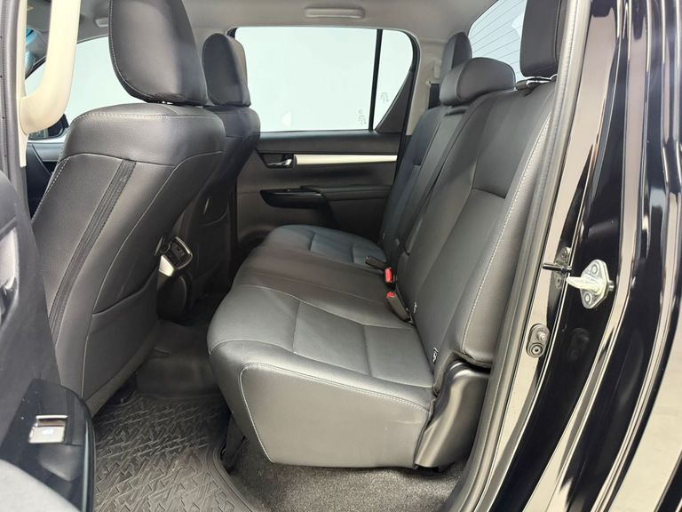 Toyota Hilux CD SRX 4x4 2.8 TDI 16V Diesel Aut.