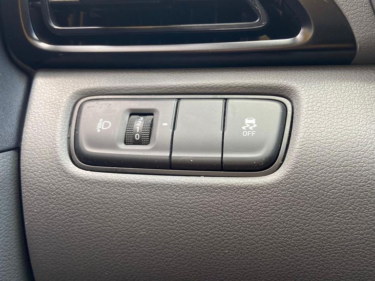 Hyundai HB20S Comfort Plus 1.0 Flex 12V Mec.