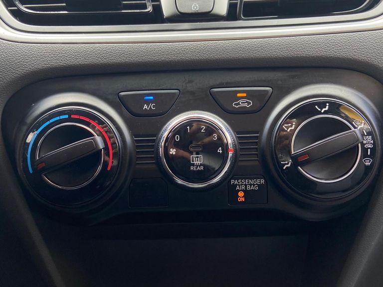 Hyundai HB20S Comfort Plus 1.0 Flex 12V Mec.