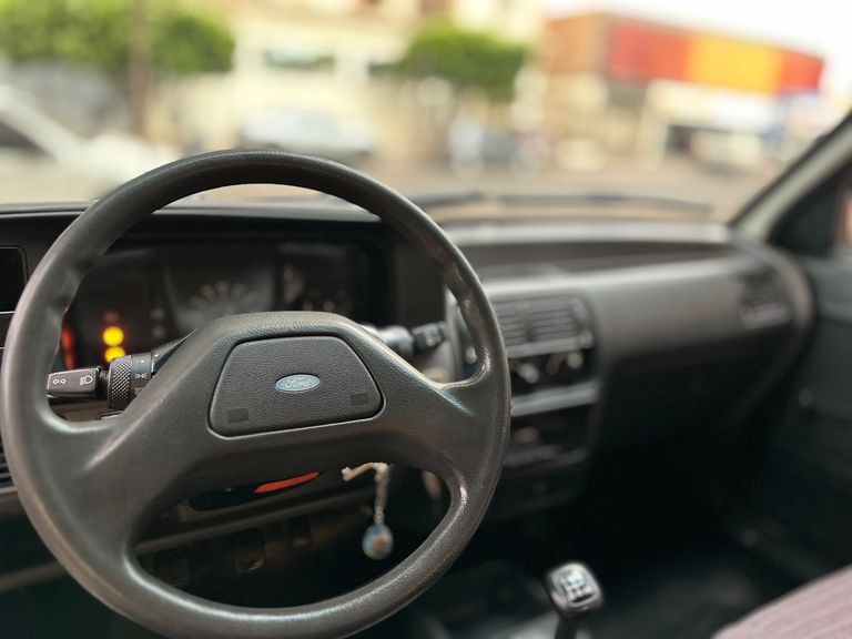 Ford Escort L/LX 1.6