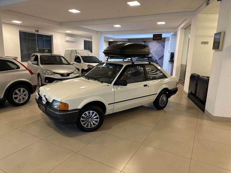 Ford Escort L/LX 1.6