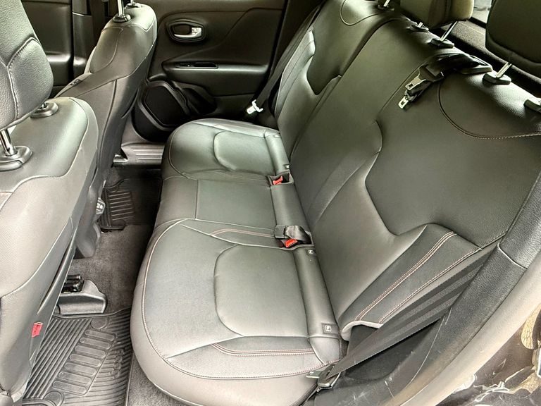 Jeep Renegade Trailhawk T270 1.3 TB Flex Aut.