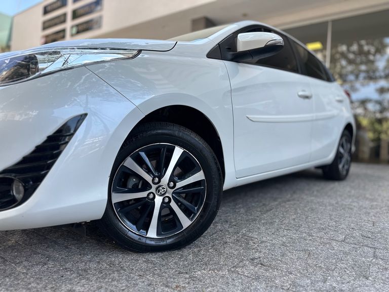 Toyota YARIS XLS Connect 1.5 Flex 16V 5p Aut.